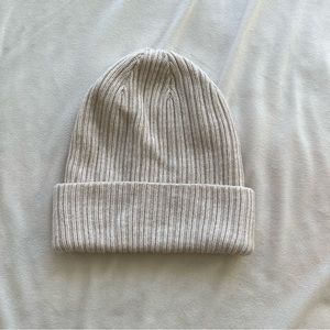 Aritzia Ribbed Toque